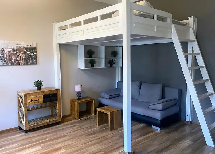 Scarlet Timber Apartment
